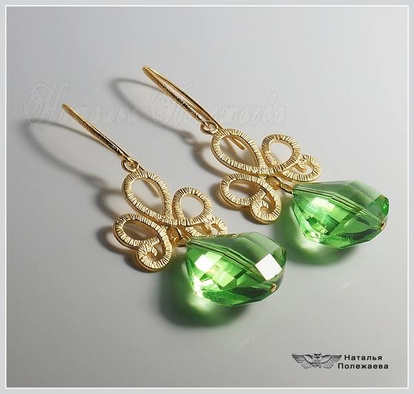 Наталья Полежаева, серьги, позолоченные серьги, зеленые серьги, подарок любимой, подарок девушке, подарок женщине, подарок на 8 марта, зеленый с золотом, салатовый, 