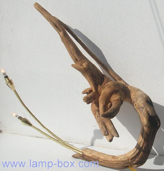 необычный светильник, оригинальное бра, сделать светильник, своими руками, из коряги, light of driftwood, wooden lamp