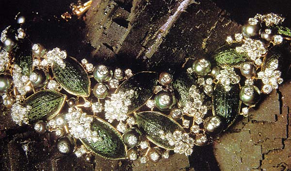 бриллиант жемчуг жук скарабеи колье
