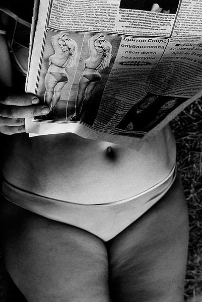 Жанр,тело,газета,сравнение,женщина