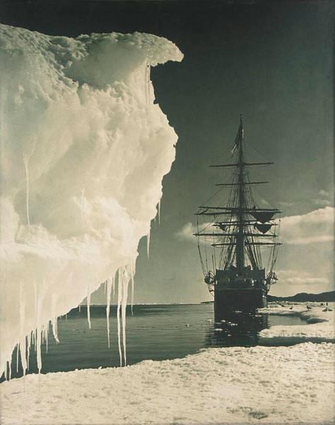 море север полюс корабль лед лёд льдина океан